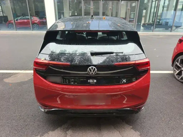 Volkswagen ID.3 — Фото автомобиля 5