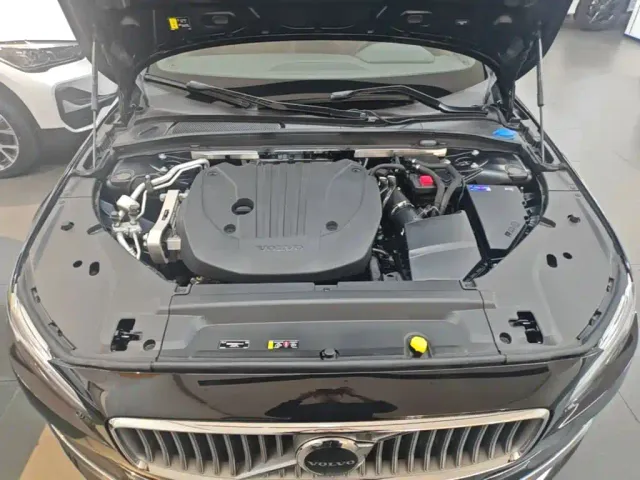 Volvo S90 — Фото автомобиля 19