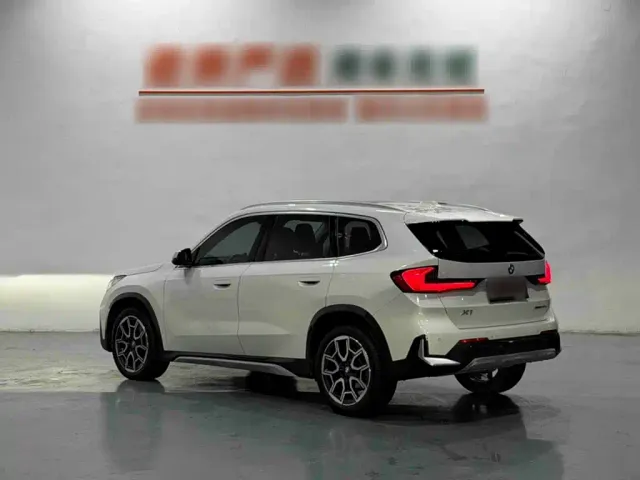 BMW X1 — Фото автомобиля 6
