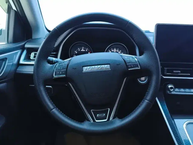 Haval M6 — Фото автомобиля 15