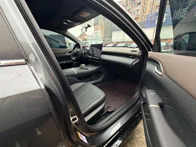 Changan Eado — Фото автомобиля 5