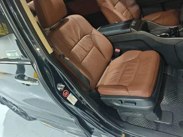 Honda Odyssey — Фото автомобиля 24
