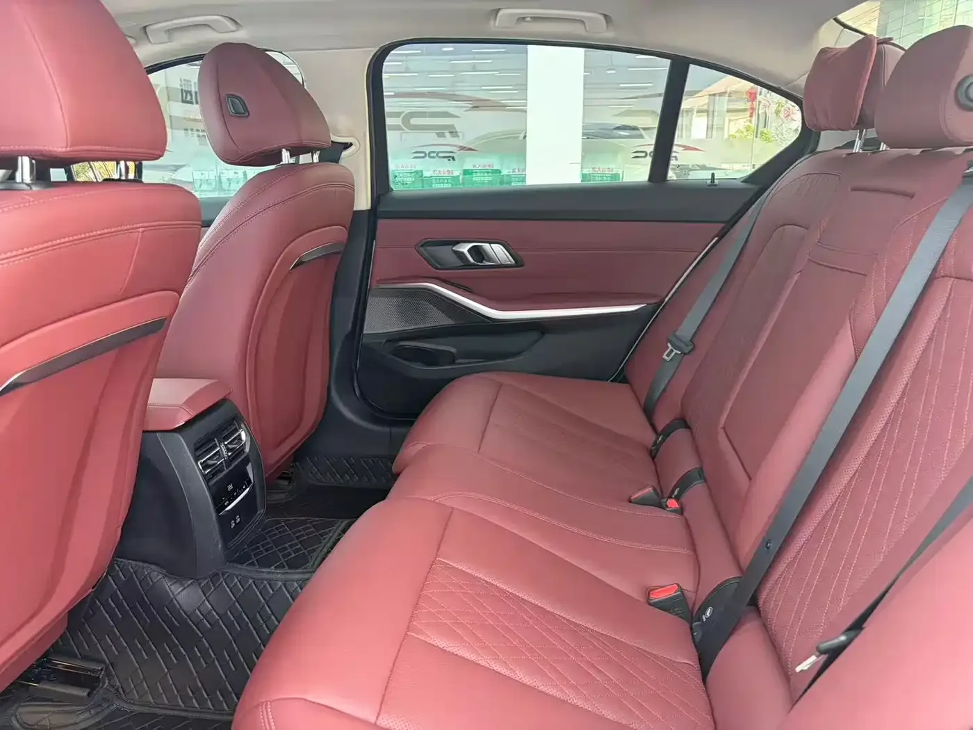 BMW BMW 3 Series 2024 320Li M Sport Package — Фото автомобиля 11