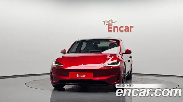 Tesla Model 3 — Фото автомобиля 3
