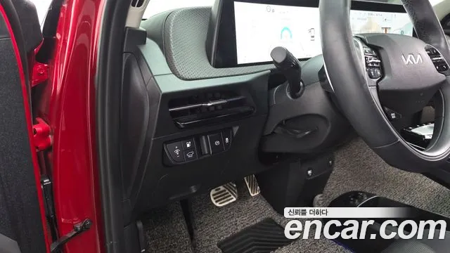 Kia EV6 — Фото автомобиля 13
