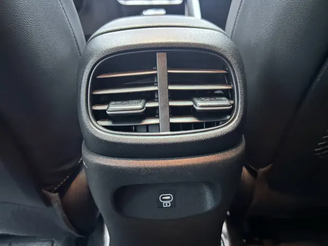 Hyundai Elantra — Фото автомобиля 17