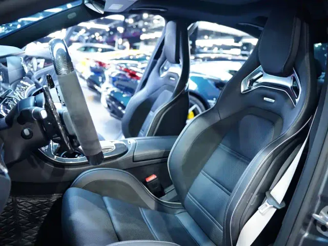 Mercedes-Benz E-Class AMG — Фото автомобиля 12