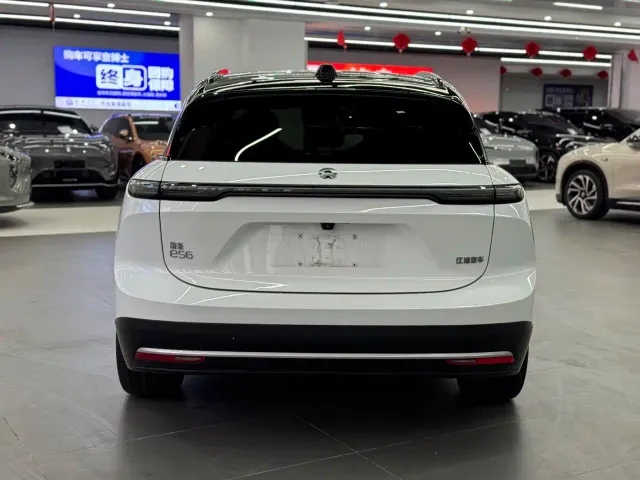 Nio ES6 — Фото автомобиля 4
