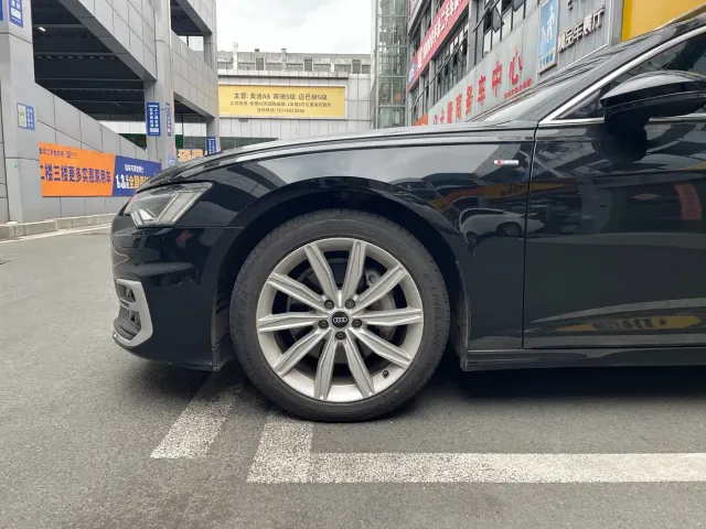Audi A6L — Фото автомобиля 5