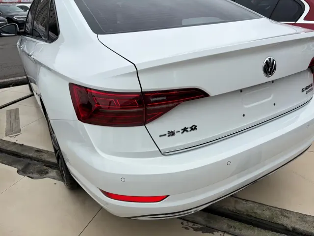 Volkswagen Sagitar — Фото автомобиля 5