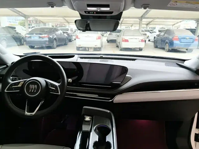 Buick E5 — Фото автомобиля 9