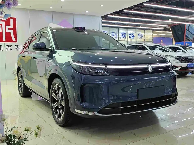 Aito M7 — Фото автомобиля 4