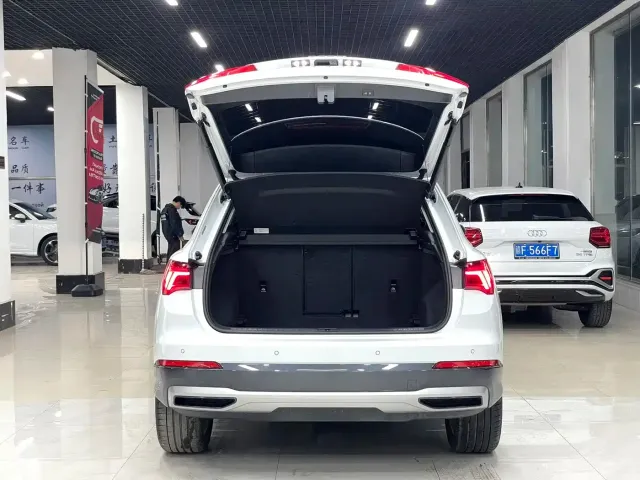 Audi Q3 — Фото автомобиля 18
