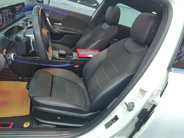 Mercedes-Benz A-Class — Фото автомобиля 14