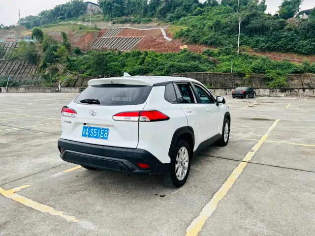 Toyota Frontlander — Фото автомобиля 6