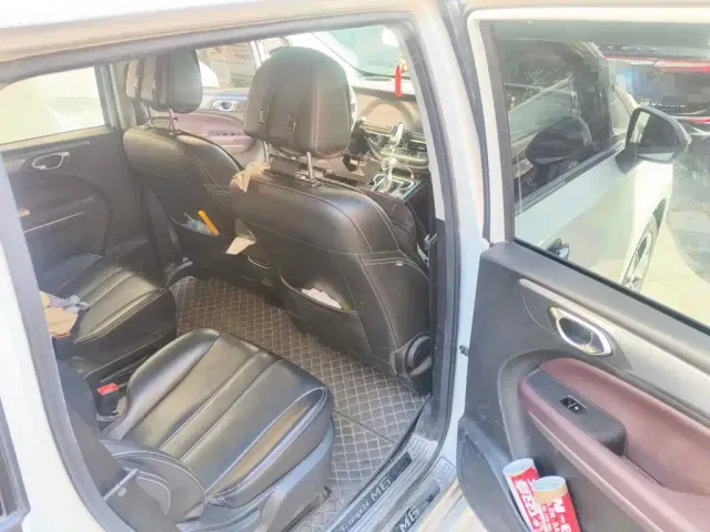 GAC Trumpchi M6 — Фото автомобиля 11