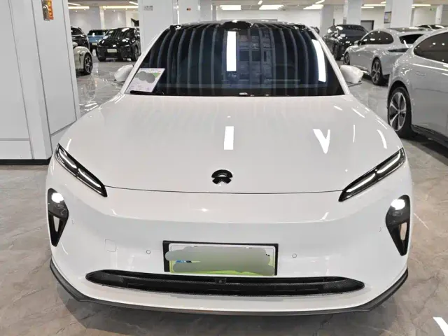 Nio ET5 Touring — Фото автомобиля 2