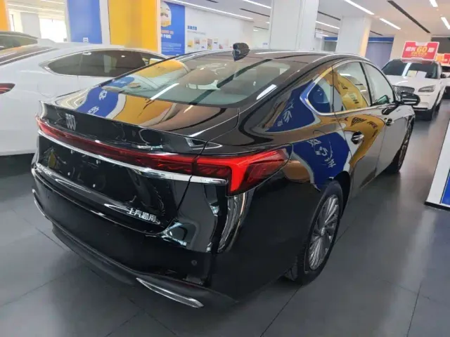 Buick LaCrosse — Фото автомобиля 6