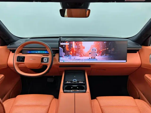 Lynk & Co 900 — Фото автомобиля 10