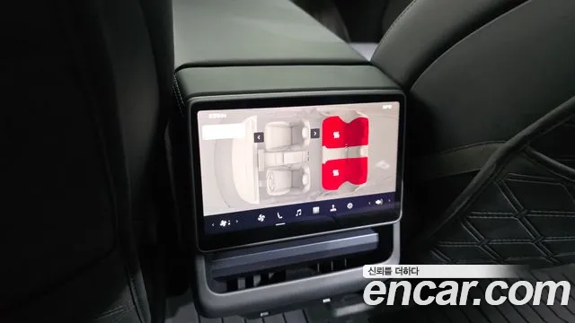 Tesla Model 3 — Фото автомобиля 14