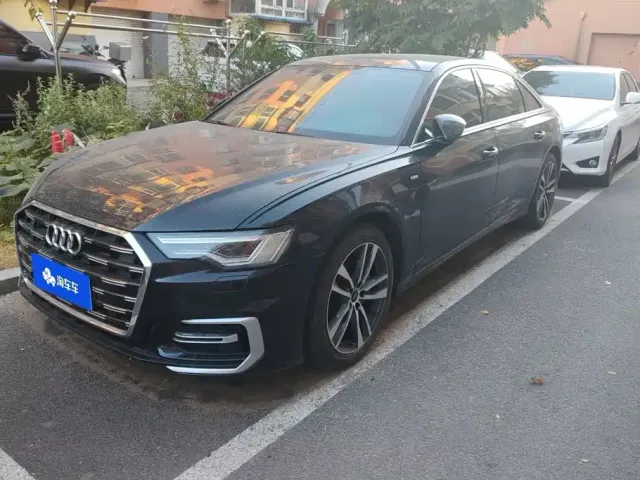 Фотография автомобиля — Audi A6L