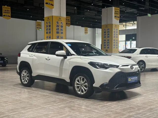 Toyota Frontlander — Фото автомобиля 3