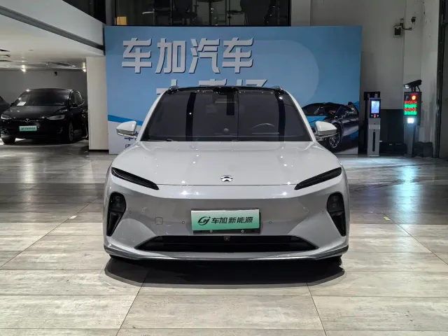 Nio ET5 Touring — Фото автомобиля 2