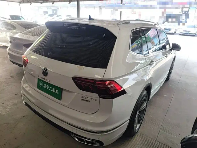 Volkswagen Tiguan L — Фото автомобиля 6