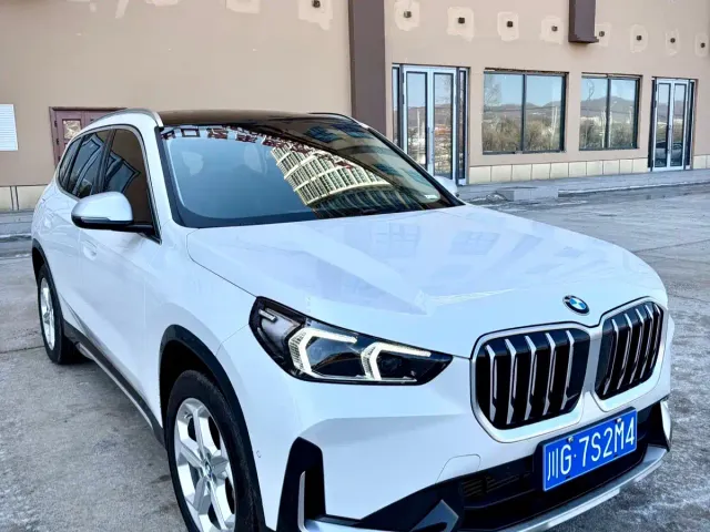 BMW X1 — Фото автомобиля 3