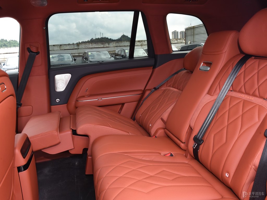 VOYAH Taishan X8 Ultra PHEV — Фото автомобиля 7