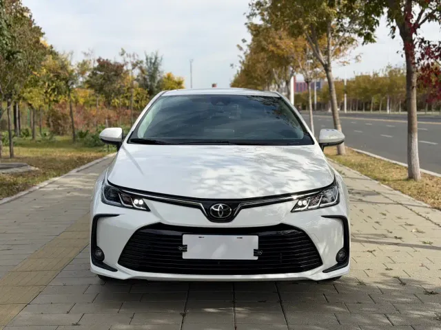 Toyota Corolla — Фото автомобиля 2