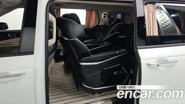 Kia Canival Новый Carnival 4 поколение Бензин 9 мест Hi-Limousine (Спецкузов) — Фото автомобиля 9