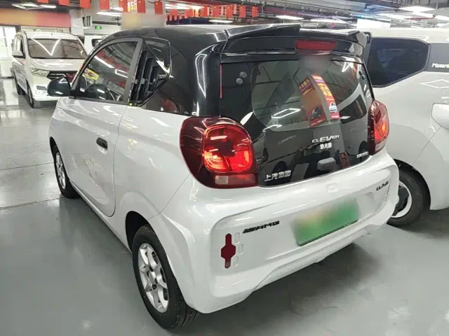 Roewe Clever — Фото автомобиля 4