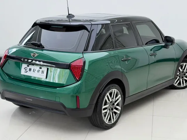 MINI Hatch — Фото автомобиля 8