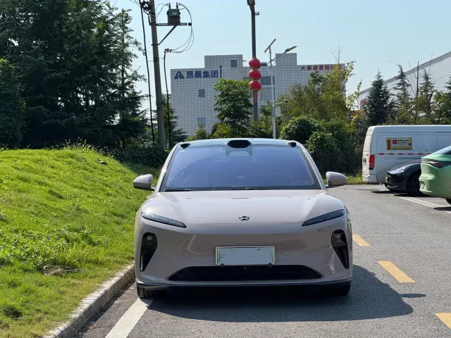 Nio ET5 — Фото автомобиля 2