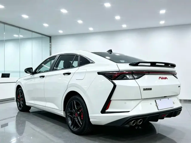 Dongfeng Yixuan — Фото автомобиля 7