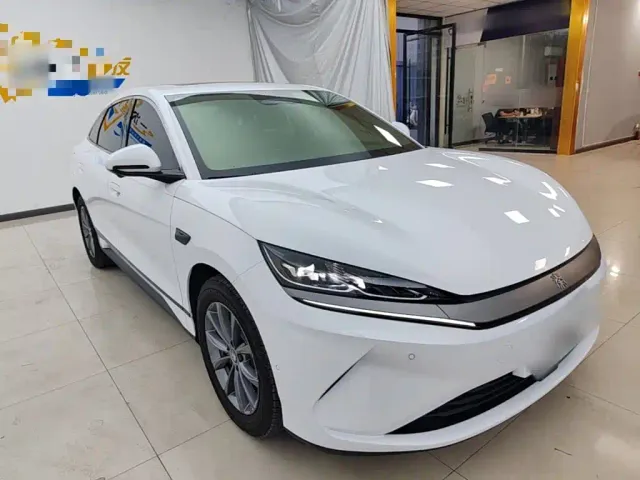BYD Qin L — Фото автомобиля 3