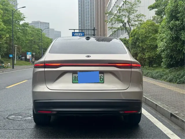 Nio EC7 — Фото автомобиля 11