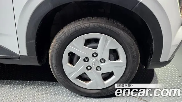Hyundai Venue — Фото автомобиля 5