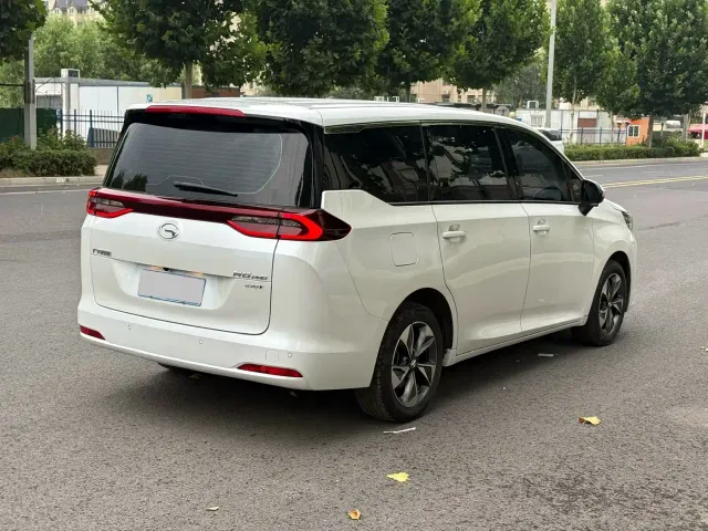GAC Trumpchi M6 — Фото автомобиля 9