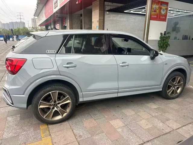 Audi Q2L — Фото автомобиля 4