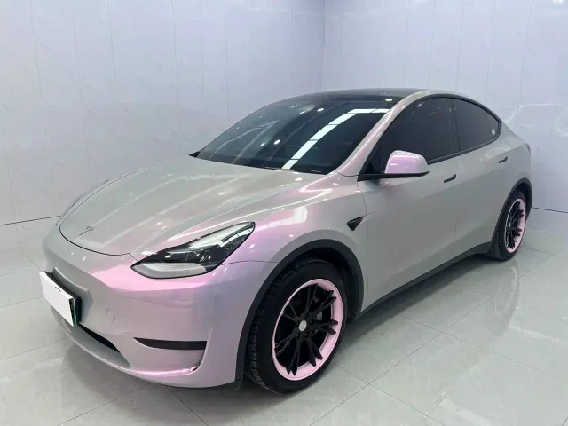 Фотография автомобиля — Tesla Model Y