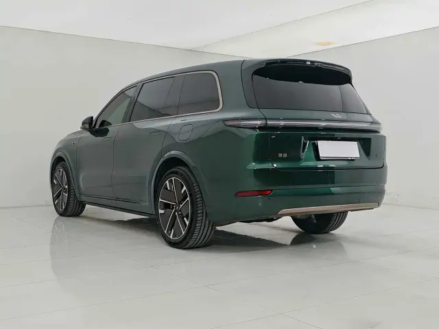 Li Auto L9 — Фото автомобиля 2
