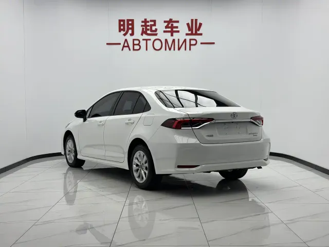 Toyota Corolla — Фото автомобиля 8