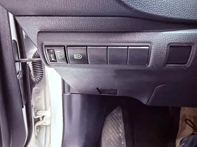 Toyota Corolla — Фото автомобиля 9