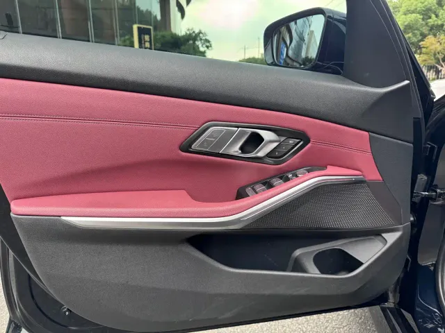 BMW 3 Series — Фото автомобиля 4