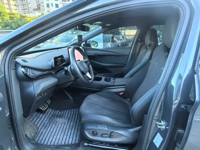 Volkswagen ID. Unyx 06 — Фото автомобиля 3