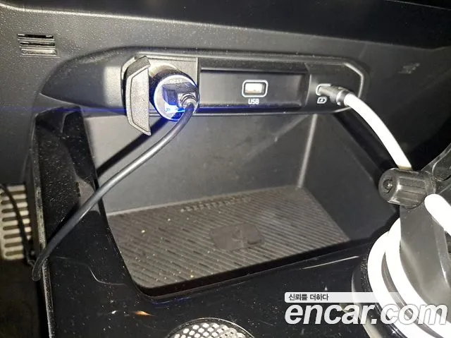 Kia Niro — Фото автомобиля 16
