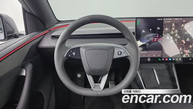 Tesla Model Y — Фото автомобиля 21