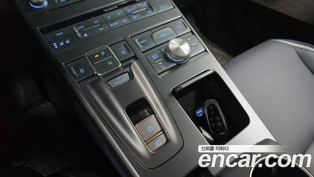 Hyundai Nexo — Фото автомобиля 12